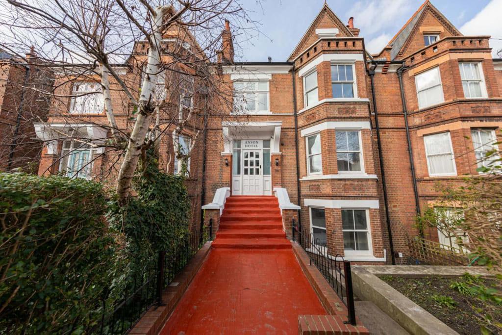 Victorian Beauty With Private Toilet And Shower Near Tube Station 런던 외부 사진