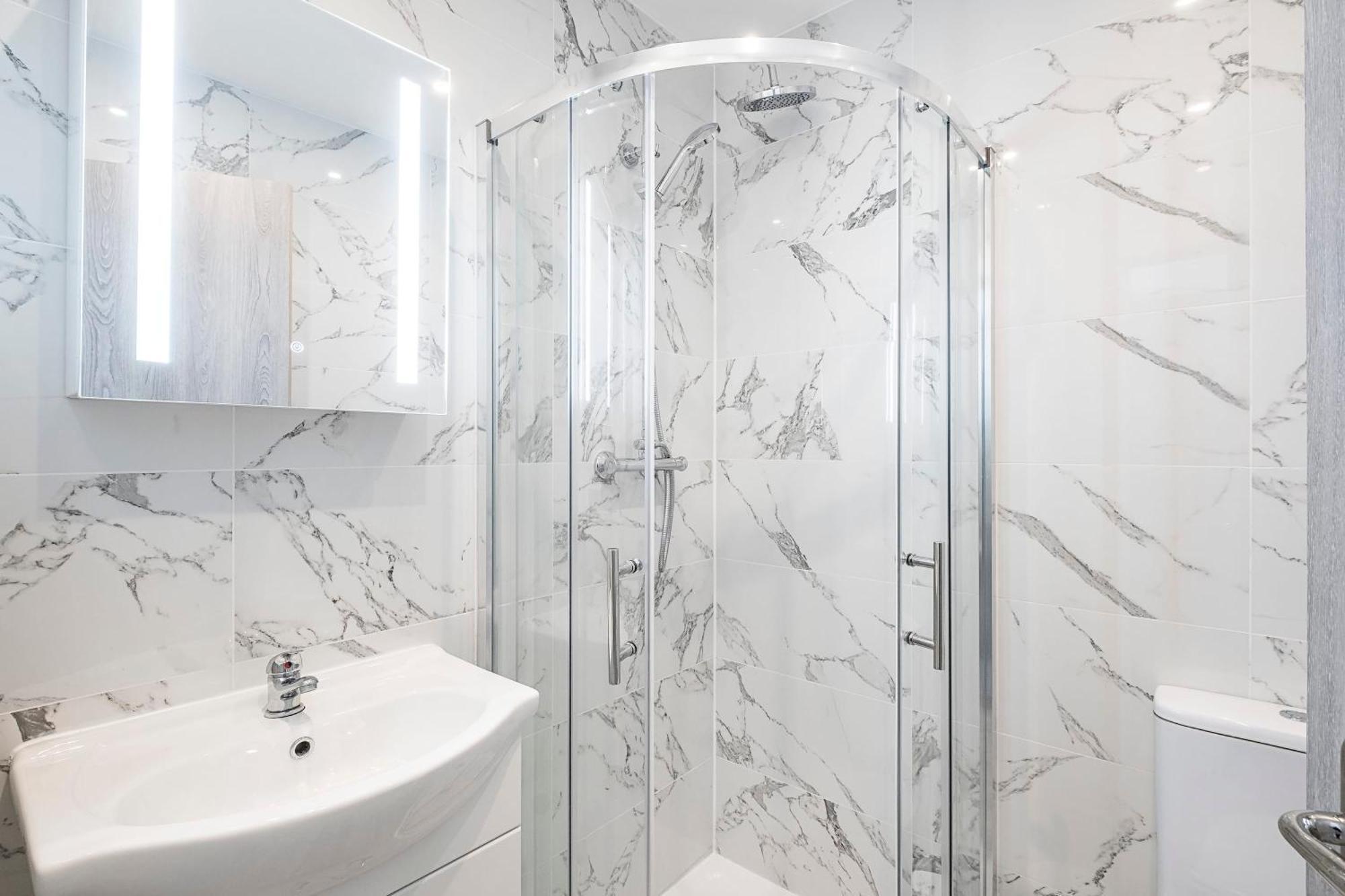 Victorian Beauty With Private Toilet And Shower Near Tube Station 런던 외부 사진