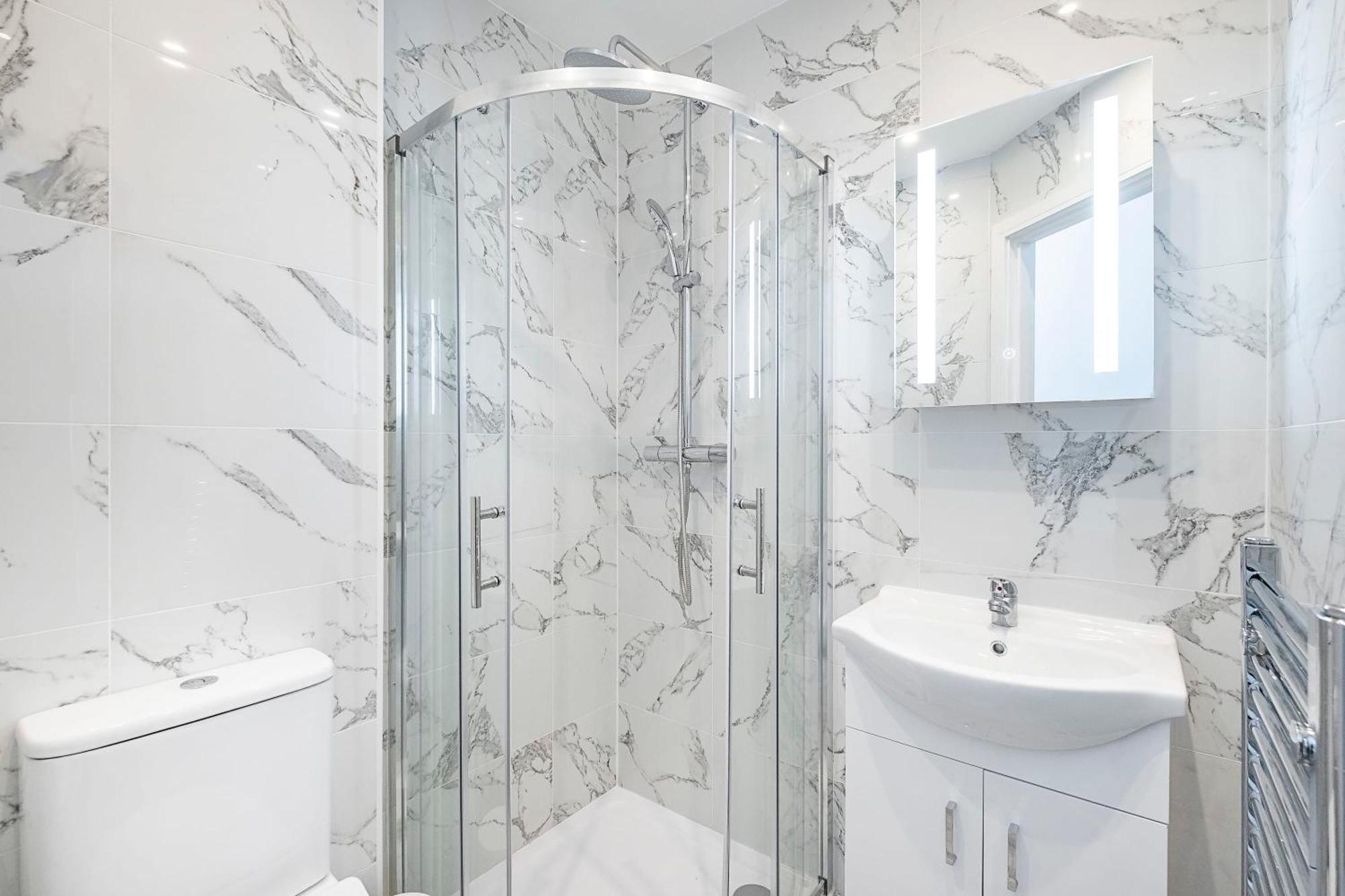 Victorian Beauty With Private Toilet And Shower Near Tube Station 런던 외부 사진