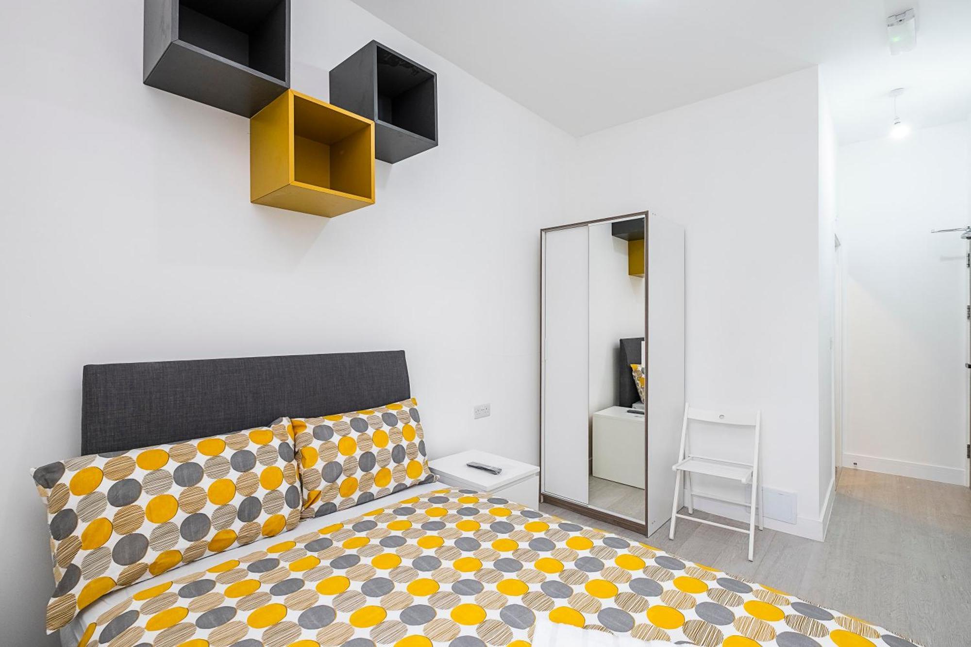 Victorian Beauty With Private Toilet And Shower Near Tube Station 런던 외부 사진