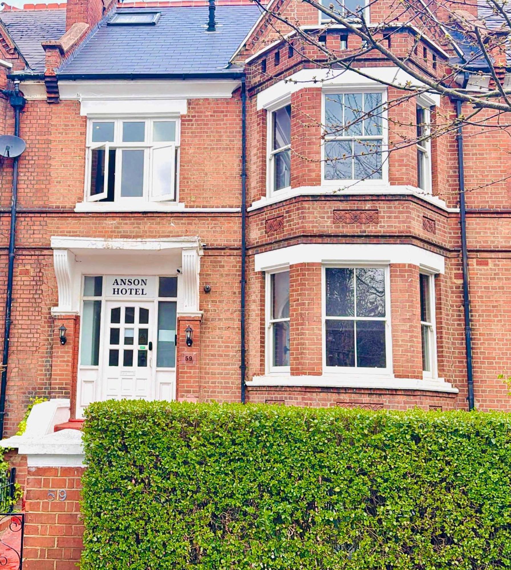 Victorian Beauty With Private Toilet And Shower Near Tube Station 런던 외부 사진